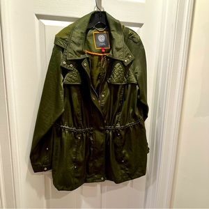 XL Vince Camuto olive green sateen utility jacket